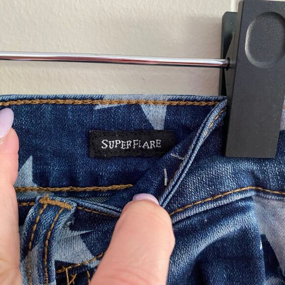 Judy Blue Women's size 9 / 29 Super Flare Star Print Jeans High‎ Rise Frayed - Picture 4 of 11